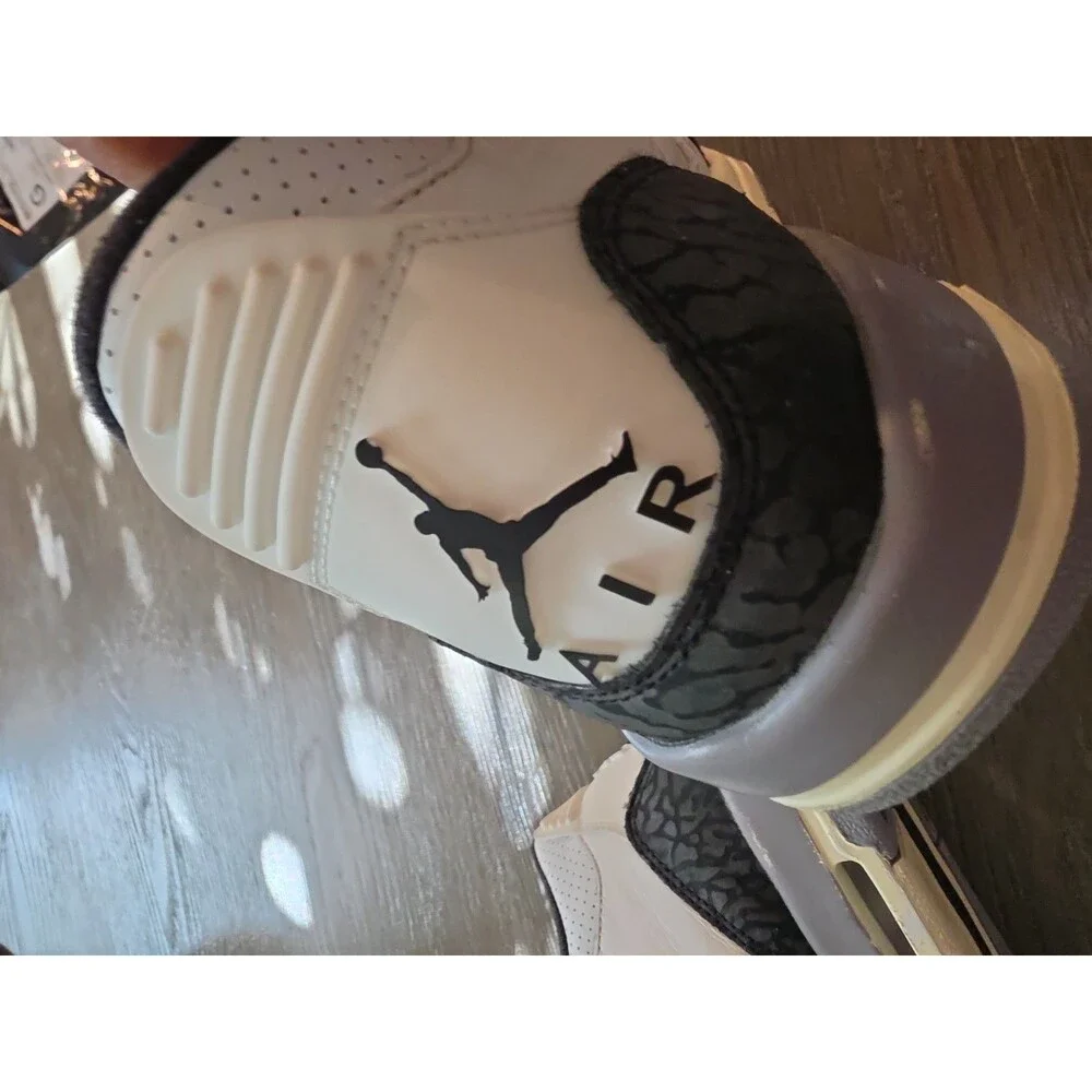 Nike Air Jordan 3 Retro GS Cement Grey 7Y Fits Womens 8.5 DM0967-106 (68)